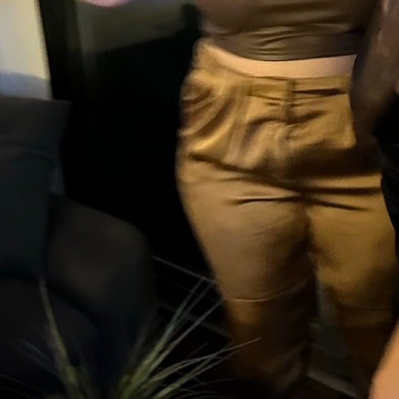FLASH SALE 🔛 Gold trousers worn once - Picture 6 of 7